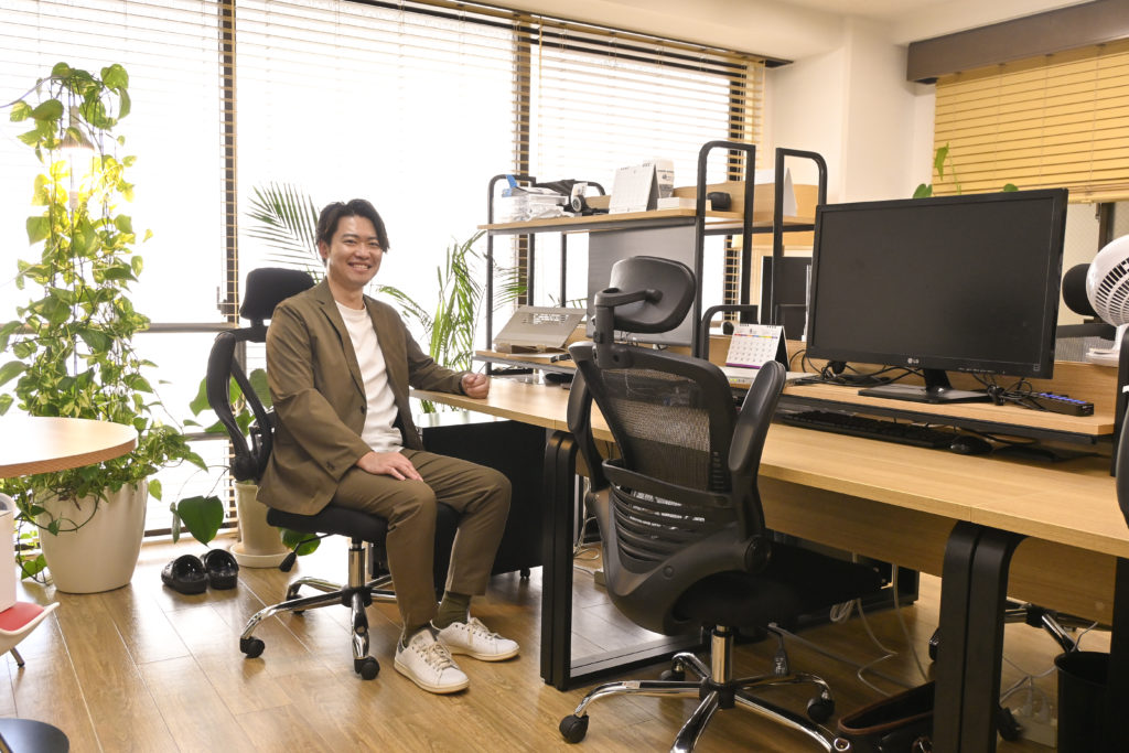 実態と結びついていない理念は、人も感情も企業資産も何もかも崩壊させる気がした。